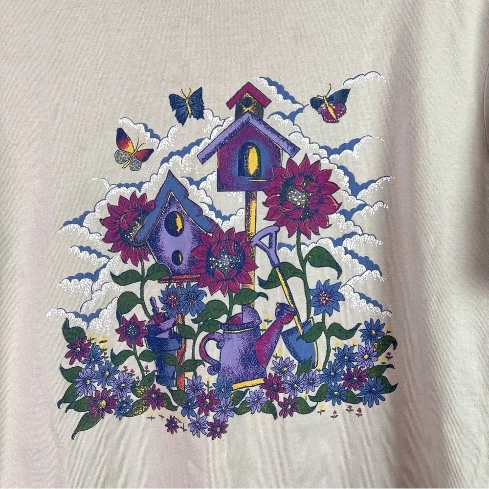 Bobbie Brooks T-shirt Vintage Grandma Core Cottage Cream Birdhouse‎ Short Sleeve